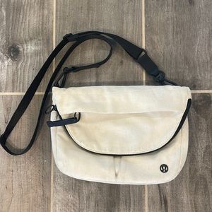 Lululemon Festival Bag